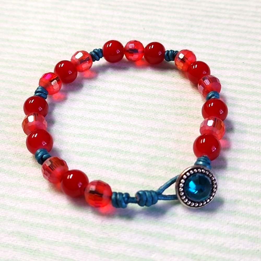 Genuine Leather Button Bracelet!